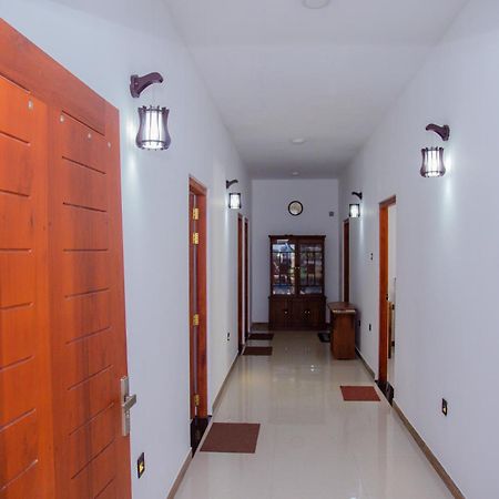 מיריסה Hispaniola Inn מראה חיצוני תמונה