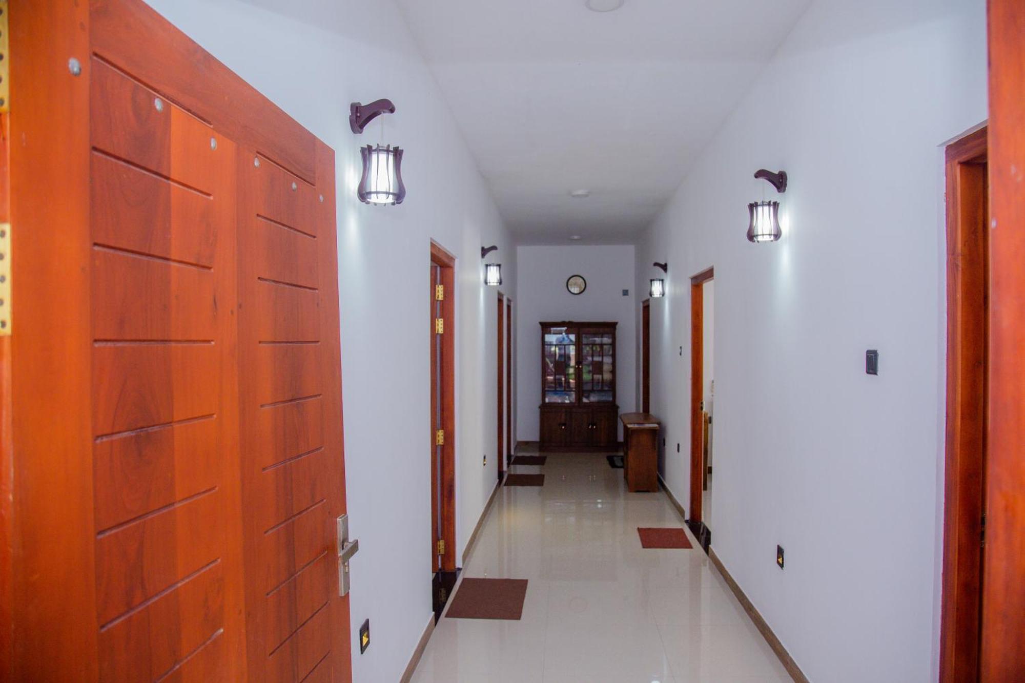 מיריסה Hispaniola Inn מראה חיצוני תמונה
