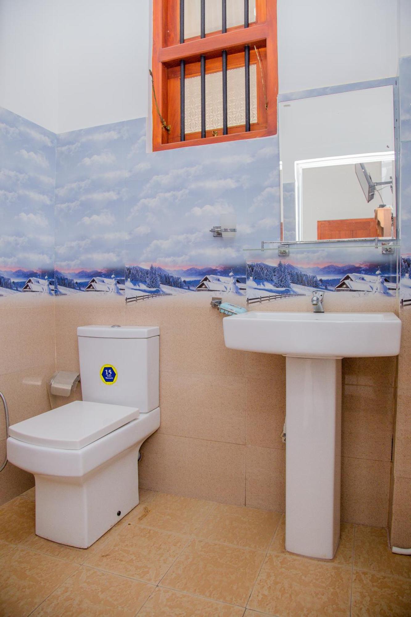 מיריסה Hispaniola Inn מראה חיצוני תמונה