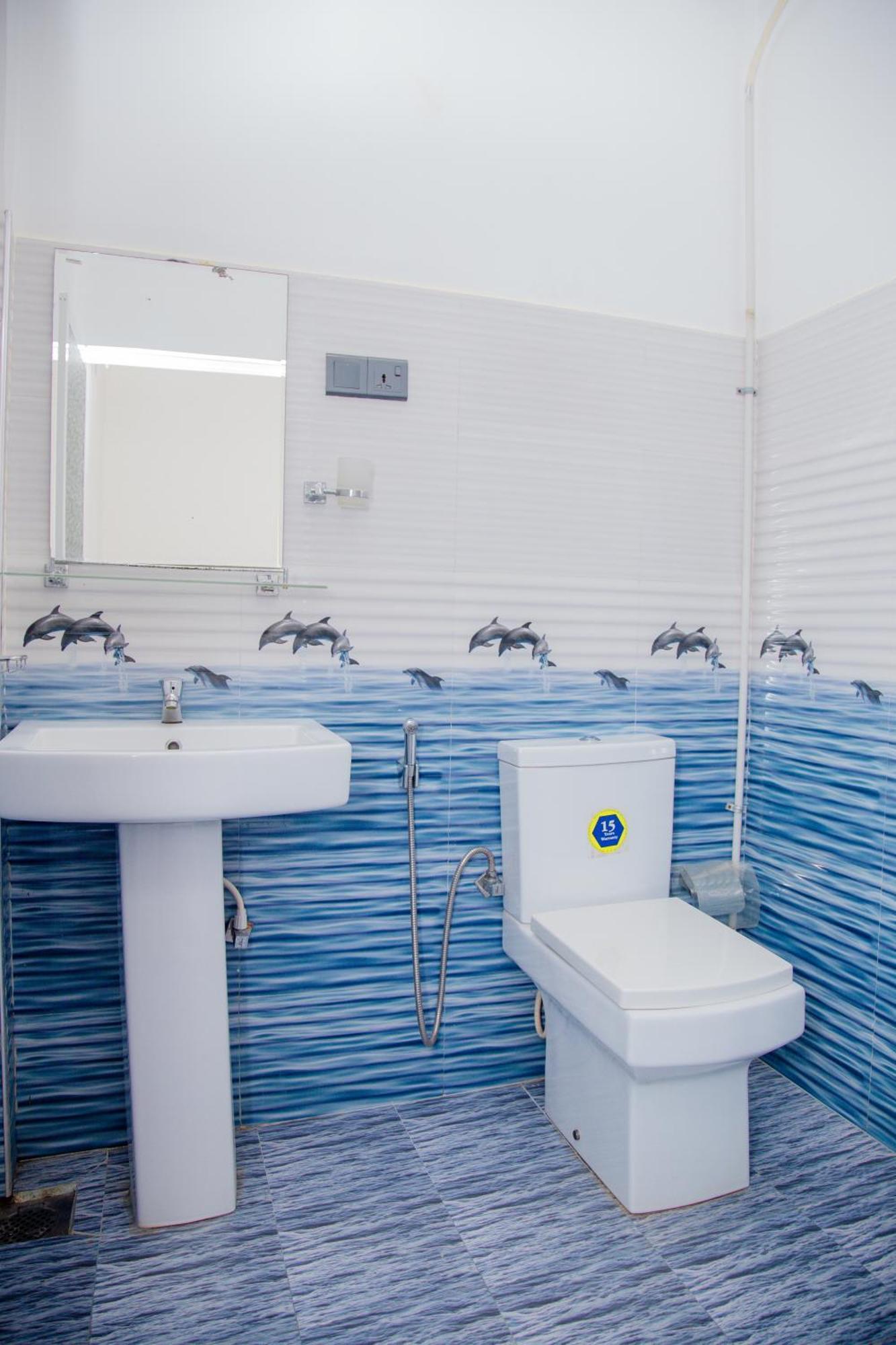 מיריסה Hispaniola Inn מראה חיצוני תמונה